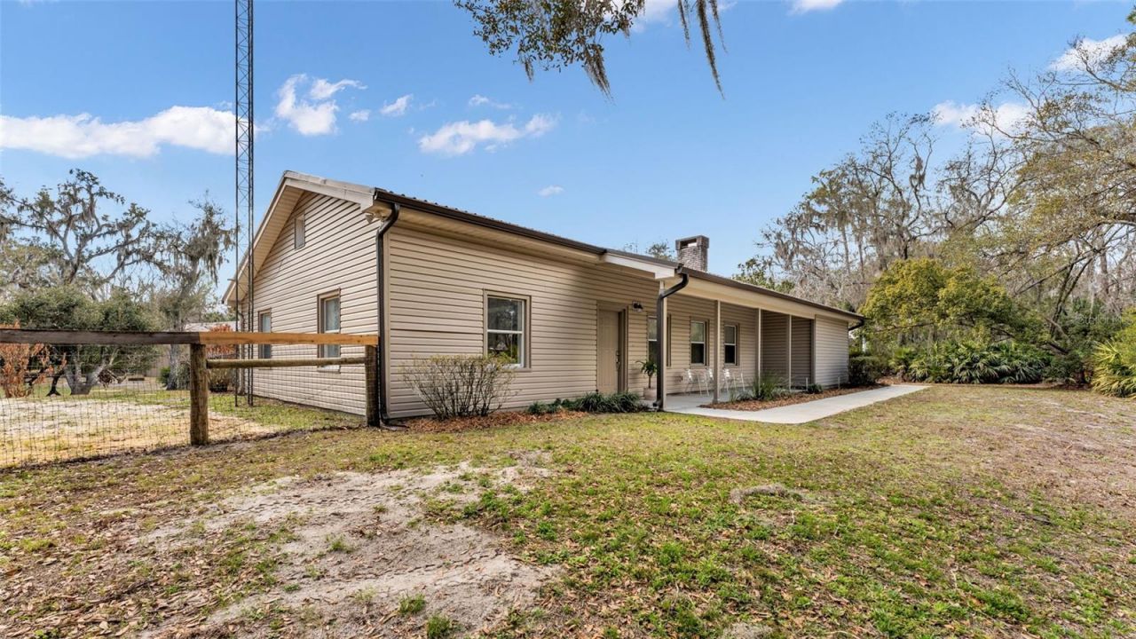 6400 Forestwood Drive E, Lakeland, FL 33811 Photo