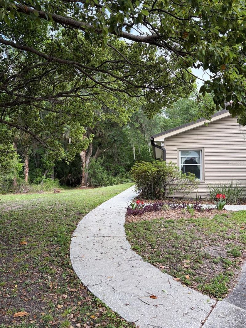 6400 Forestwood Drive E, Lakeland, FL 33811 Photo
