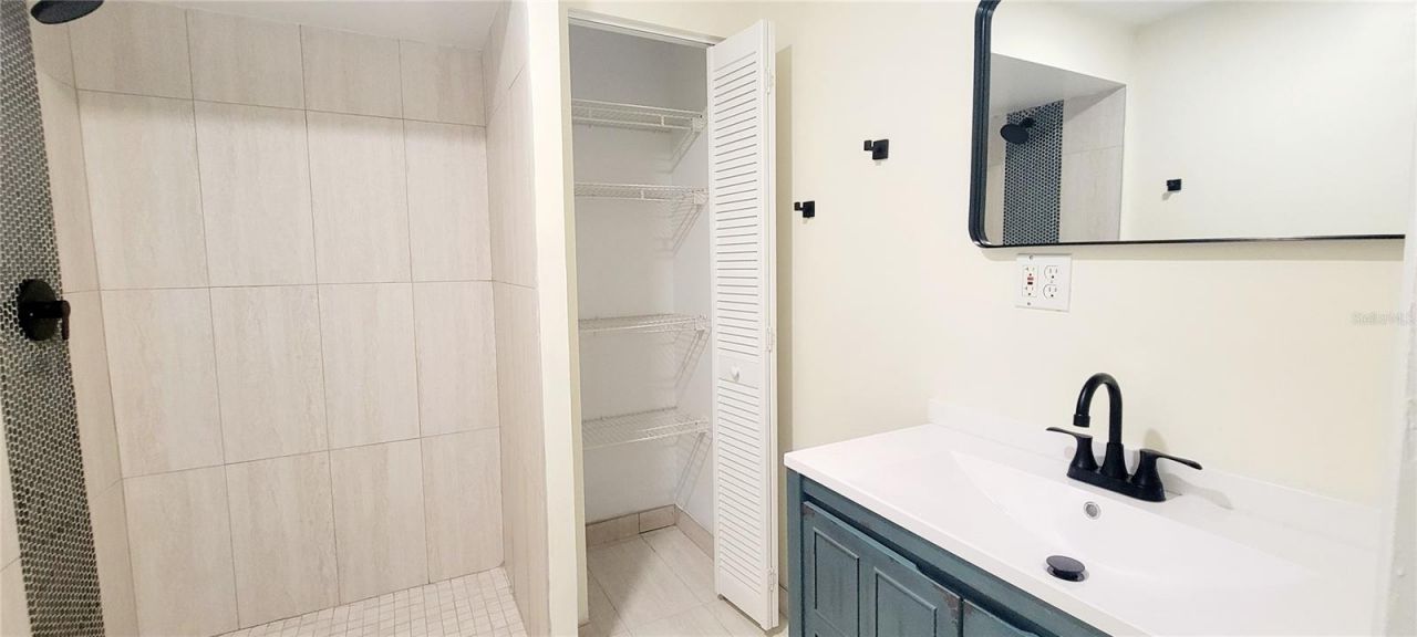 3775 40th Lane S, Unit L, Saint Petersburg, FL 33711 Photo