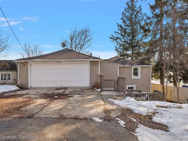 2940 Steeple Hill Road, White Lake Twp, MI 48383