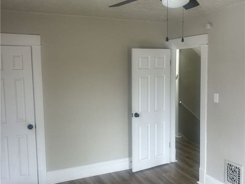 13813 Kelso Avenue, Cleveland, OH 44110 Photo 12