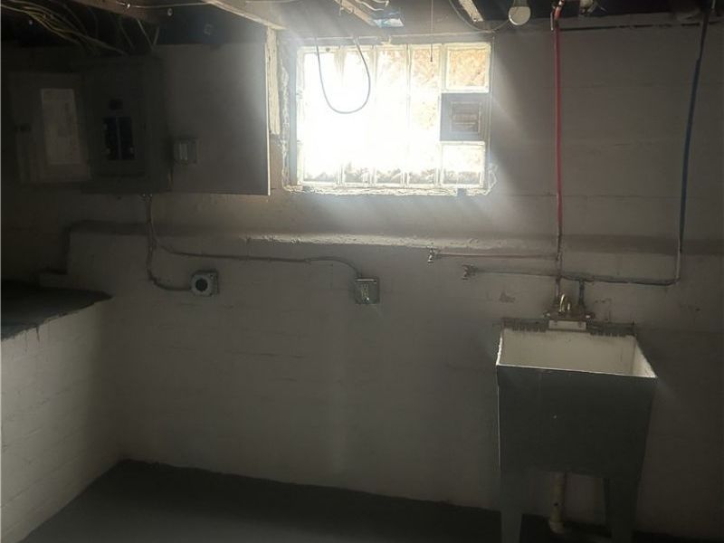 13813 Kelso Avenue, Cleveland, OH 44110 Photo 27