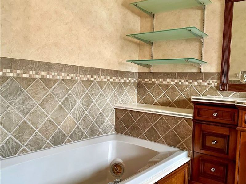 4049 Alvacardo Street, Canfield, OH 44406 Photo 31