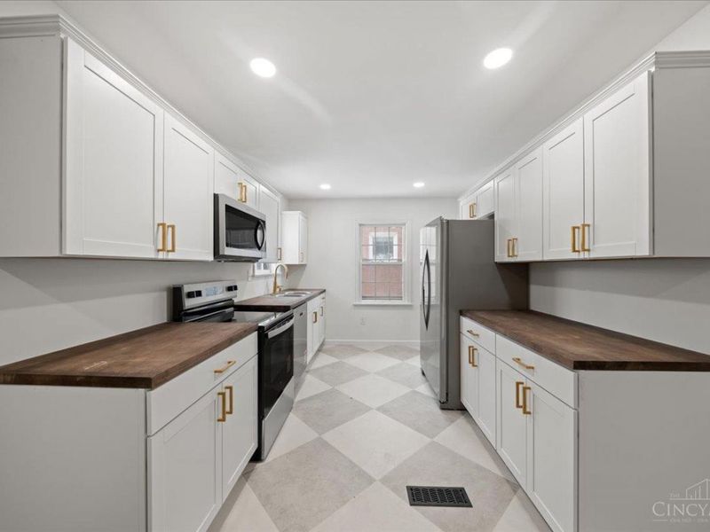 7158 Dunn Road, Anderson Twp, OH 45230 Photo 30