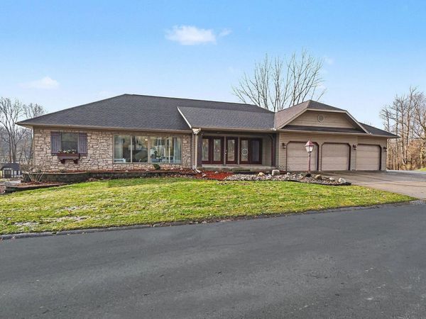 20578 Hynes Drive, South Bend, IN 46614