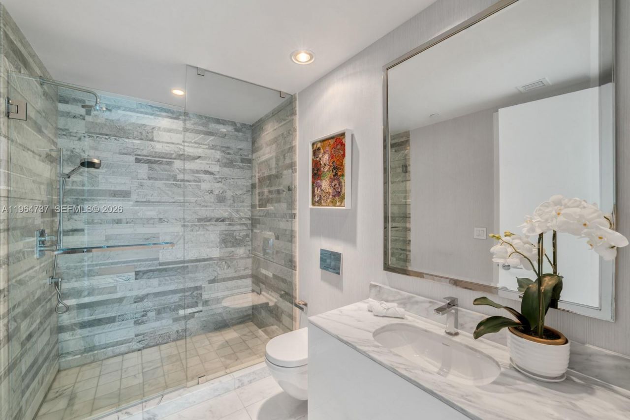 10201 Collins Ave, Unit 611, Bal Harbour, FL 33154 Photo