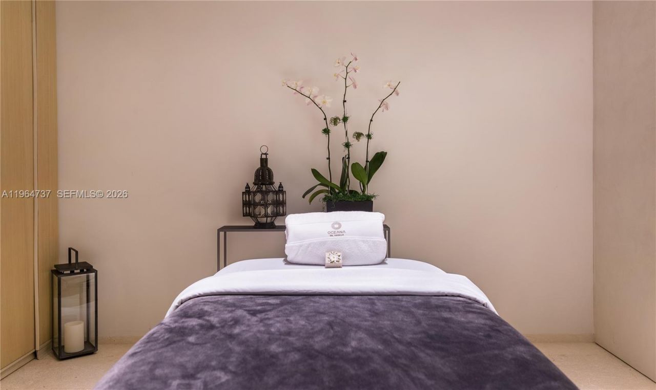 10201 Collins Ave, Unit 611, Bal Harbour, FL 33154 Photo