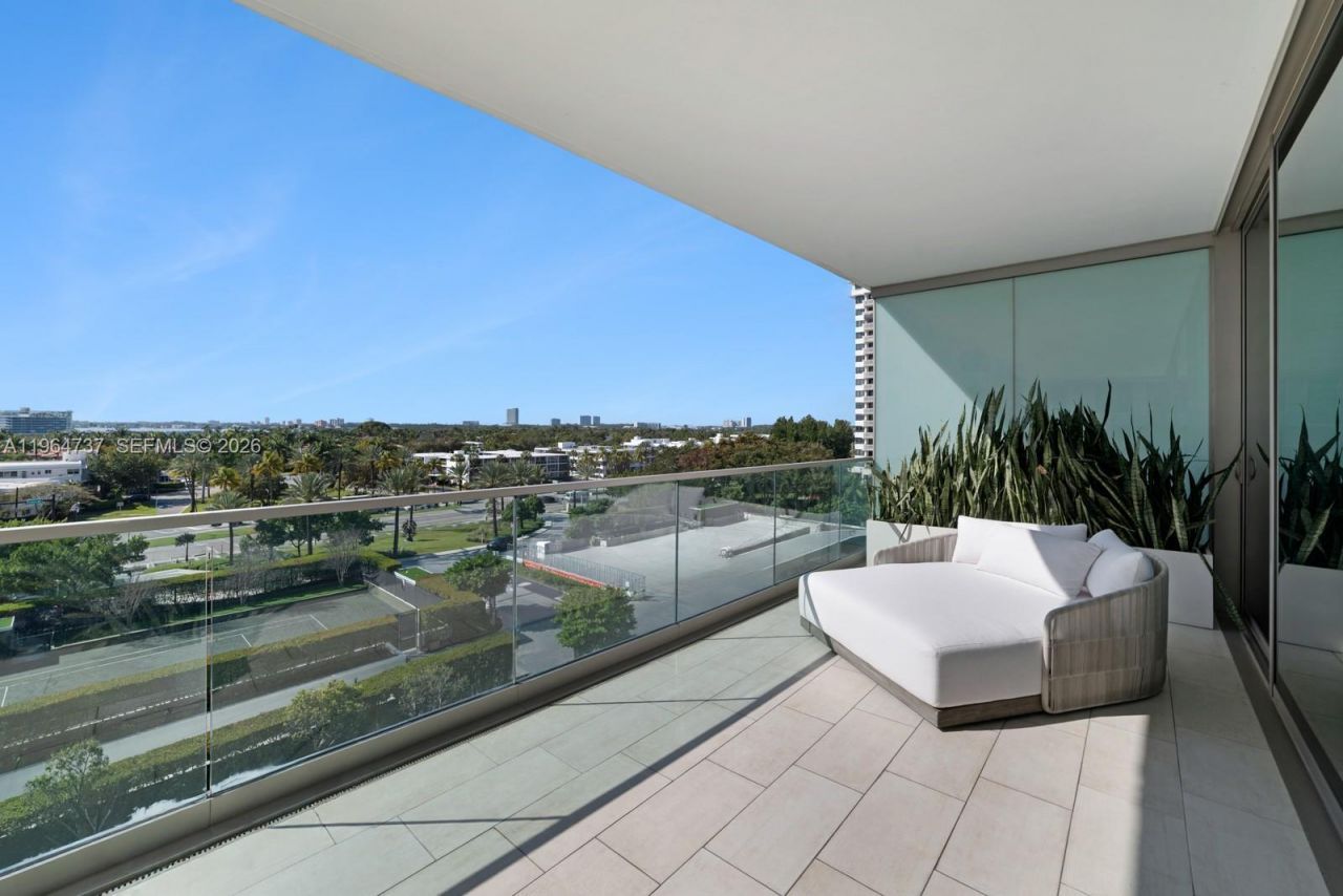 10201 Collins Ave, Unit 611, Bal Harbour, FL 33154 Photo