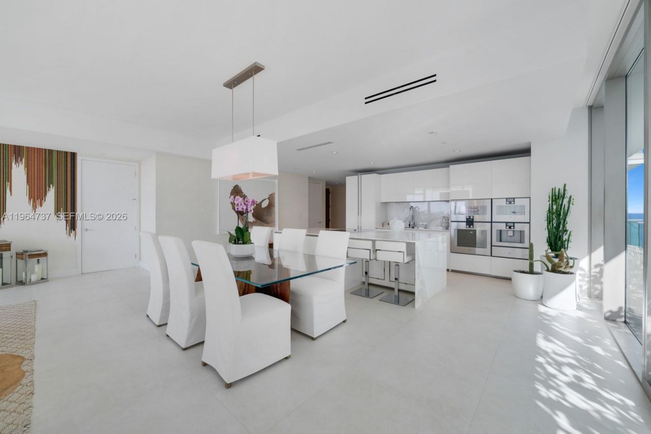 10201 Collins Ave, Unit 611, Bal Harbour, FL 33154 Photo