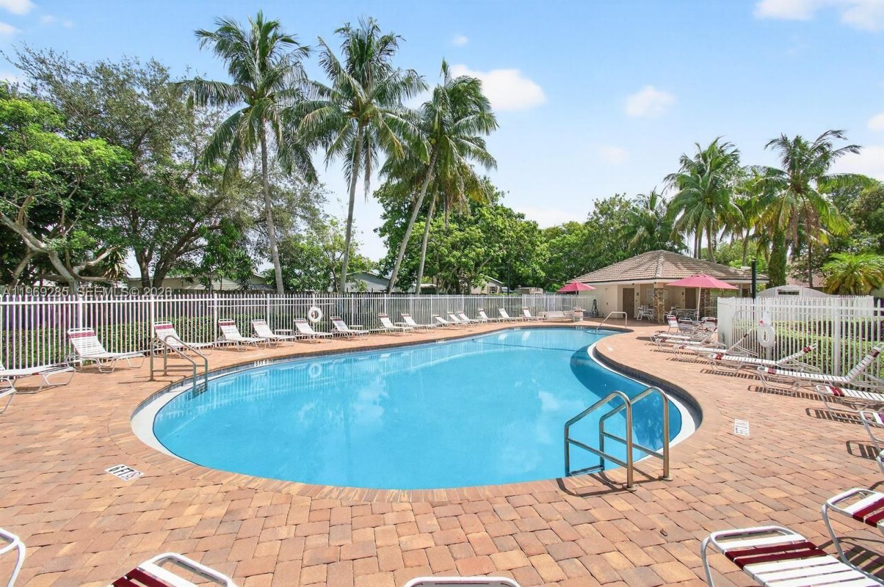 4072 NW 62nd Ct , Coconut Creek, FL 33073 Photo