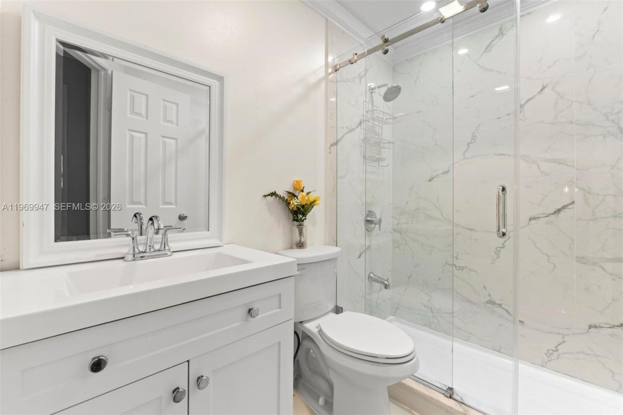 3370 Beau Rivage Dr , Unit B8, Pompano Beach, FL 33064 Photo