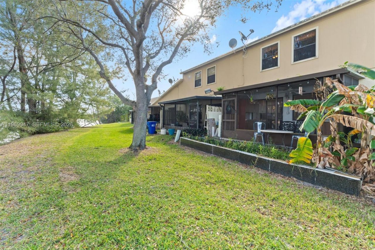 3370 Beau Rivage Dr , Unit B8, Pompano Beach, FL 33064 Photo