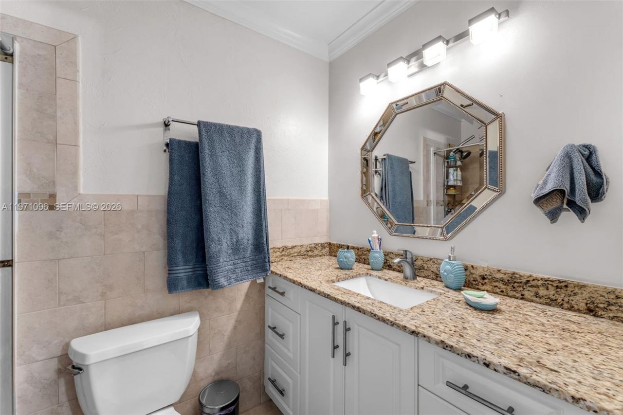 15109 SW 71st Ln, Miami, FL 33193 Photo