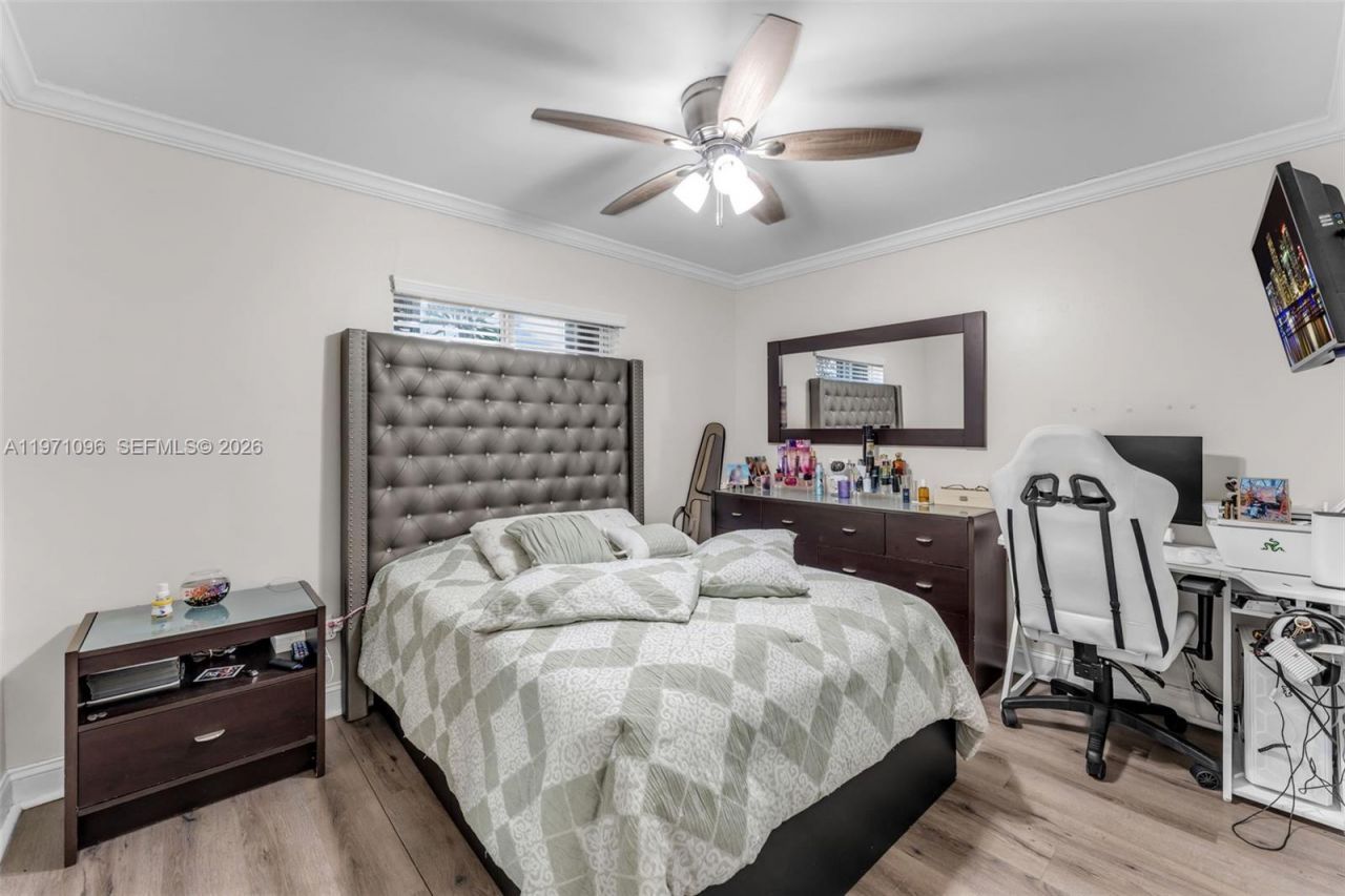 15109 SW 71st Ln, Miami, FL 33193 Photo