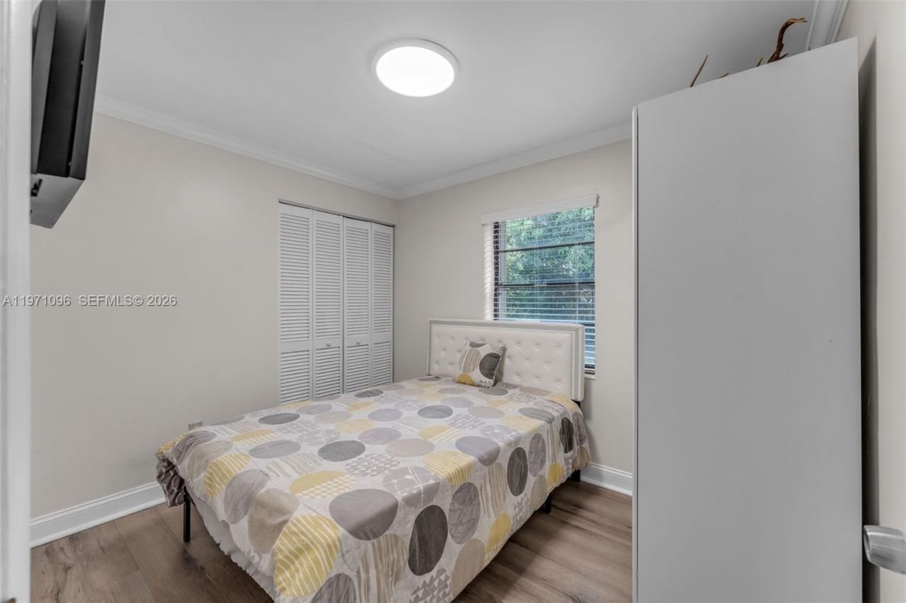 15109 SW 71st Ln, Miami, FL 33193 Photo