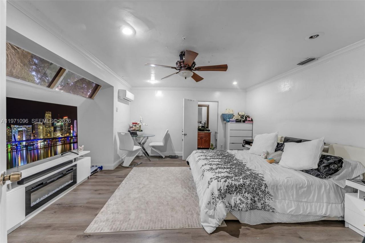 15109 SW 71st Ln, Miami, FL 33193 Photo