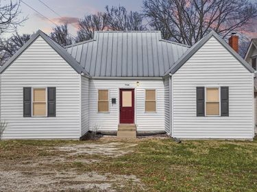 754 E Main Street, Frankfort, KY 40601