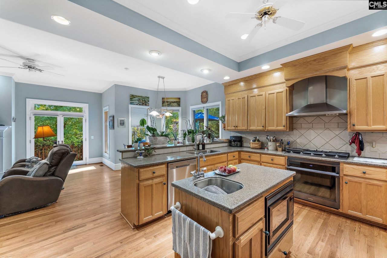 516 Harbour Place Court  Photo 33