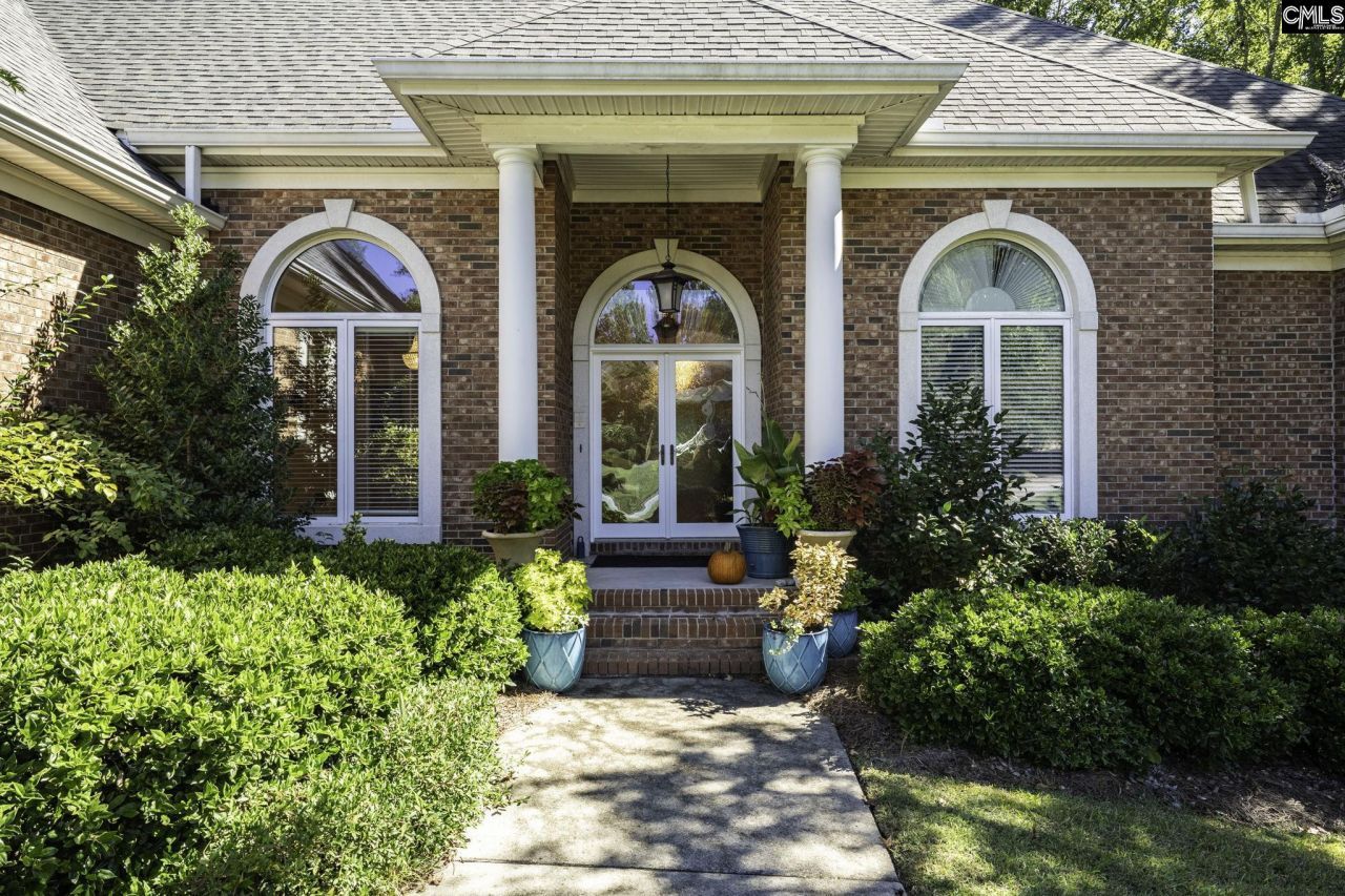 516 Harbour Place Court  Photo 4