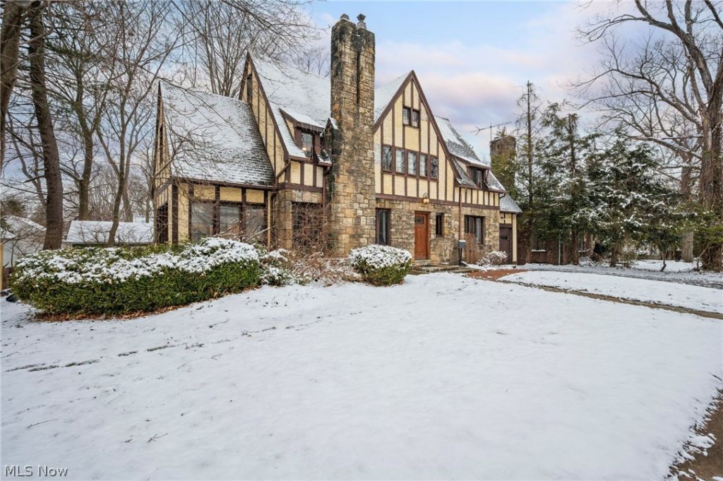 120 Levan Drive, Painesville, OH 44077 Main Photo