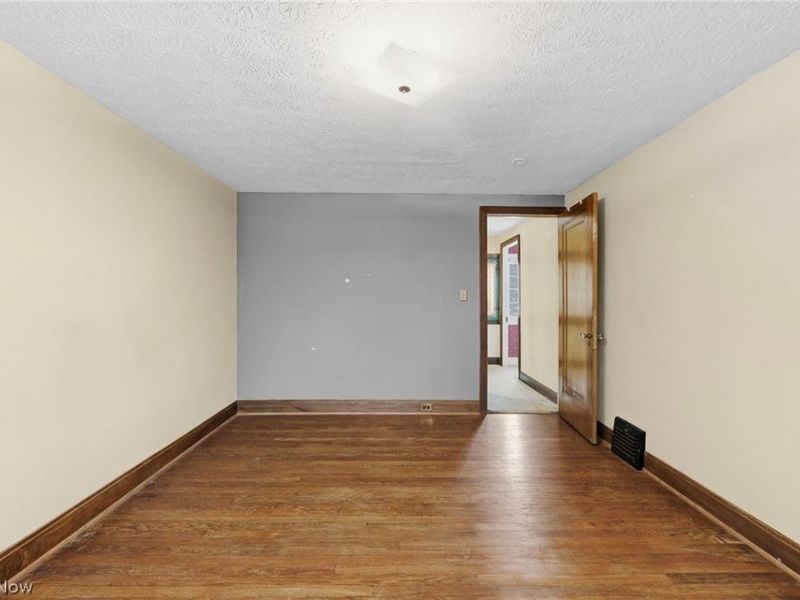 120 Levan Drive, Painesville, OH 44077 Photo 32