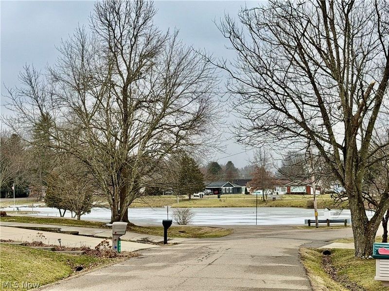 3945 Mill Drive, Zanesville, OH 43701 Photo 17