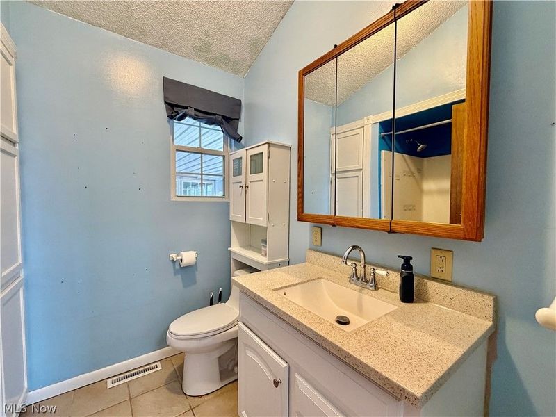 3945 Mill Drive, Zanesville, OH 43701 Photo 9