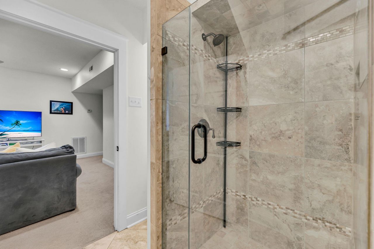 331 Megans Bay Lane Photo 16