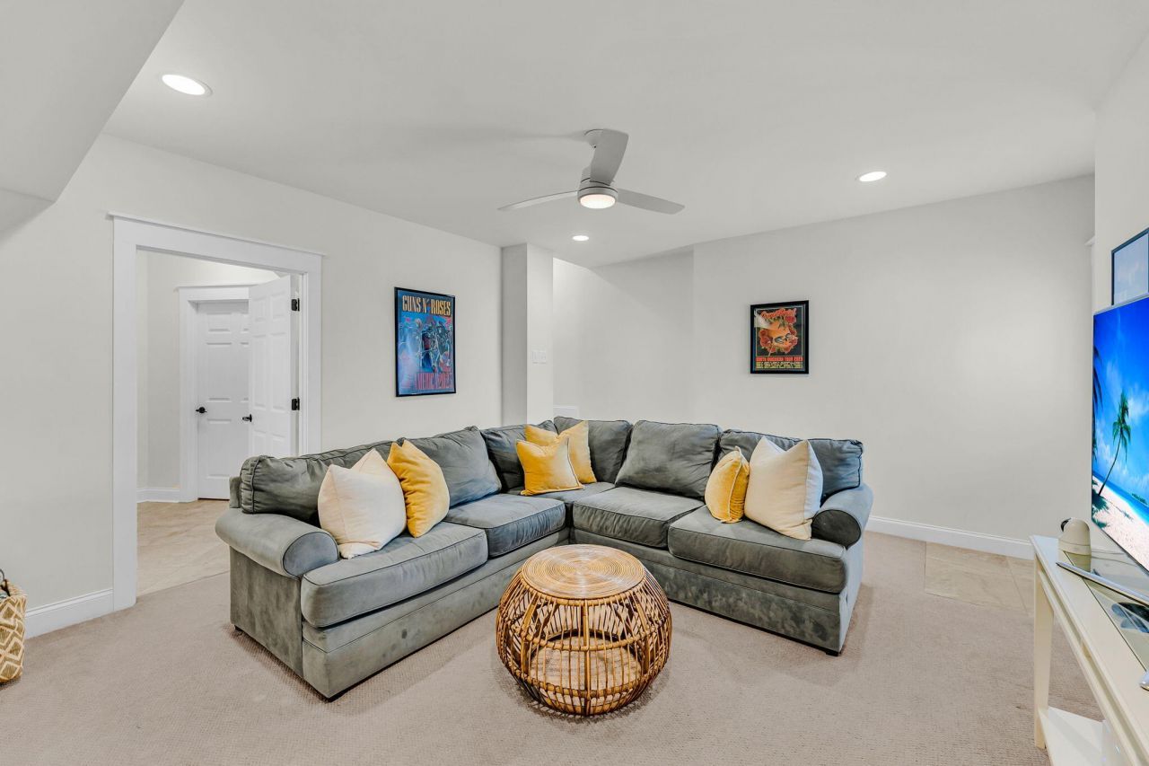 331 Megans Bay Lane Photo 18