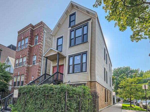 3258 N Racine Avenue, Unit 2, Chicago, IL 60657