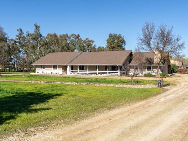 7686 Feenstra Road, Paso Robles, CA 93446