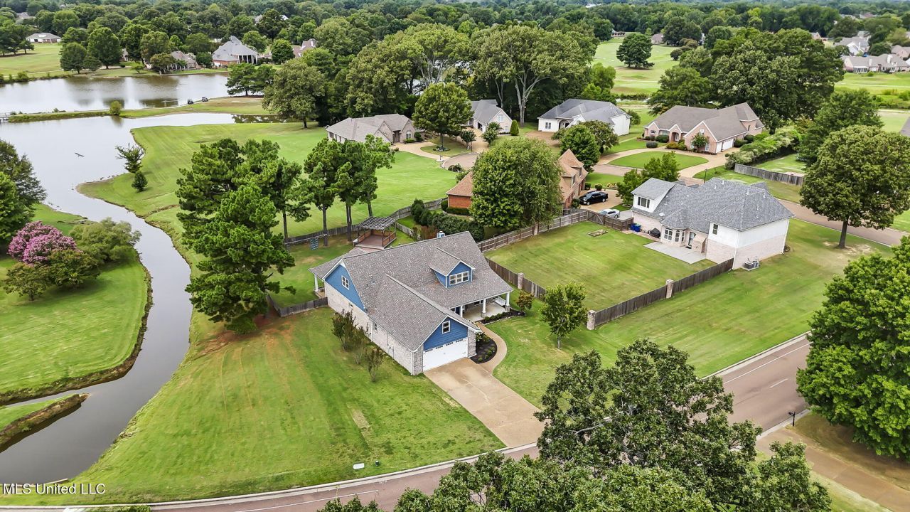 8247 Montrose Drive, Olive Branch, MS 38654 Main Photo