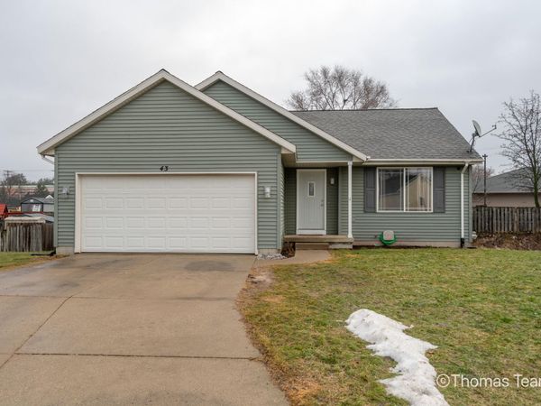 43 Haras Court SW, Grand Rapids, MI 49548