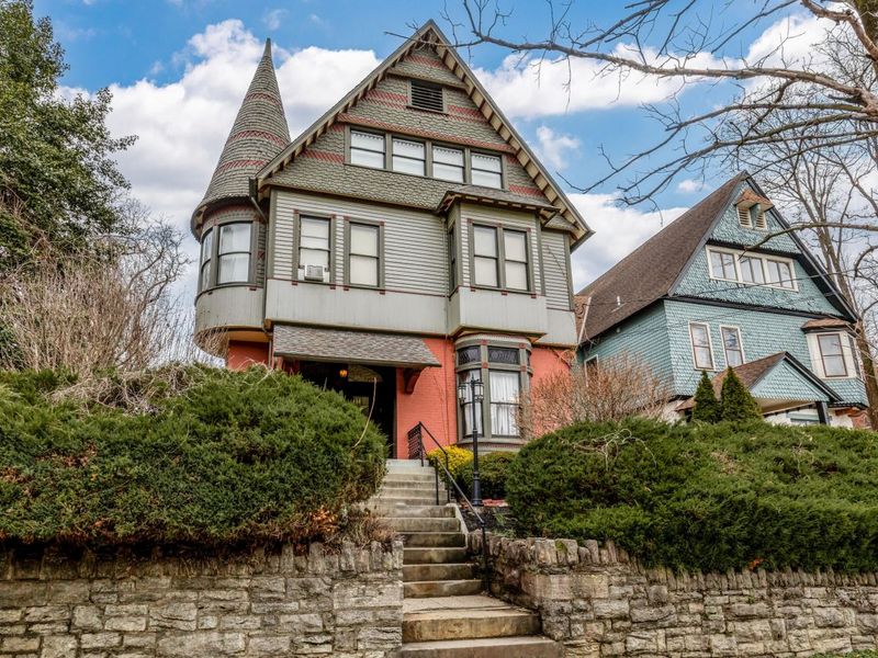 634 Greenup Street, Covington, KY 41011 Photo 2