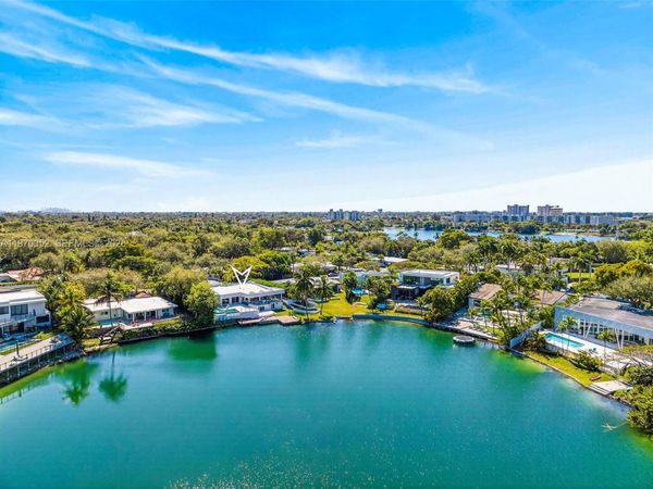 2091 NE 191st Dr , North Miami Beach, FL 33179