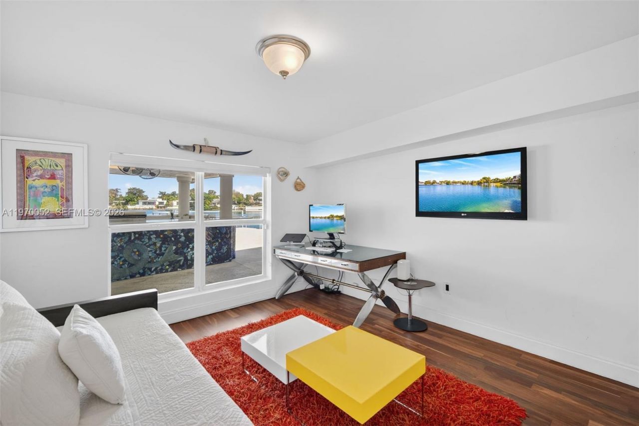 2091 NE 191st Dr , North Miami Beach, FL 33179 Photo