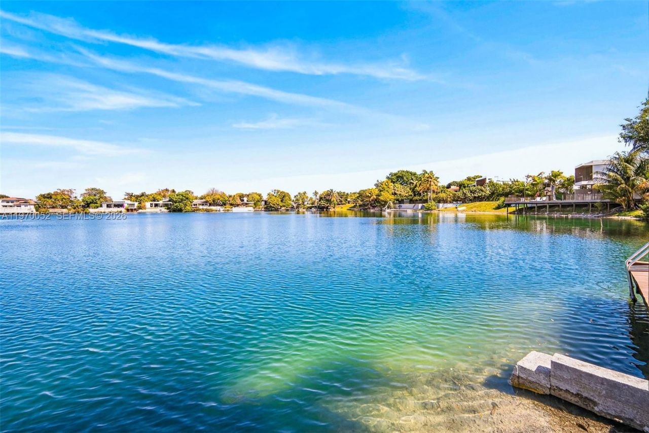 2091 NE 191st Dr , North Miami Beach, FL 33179 Photo