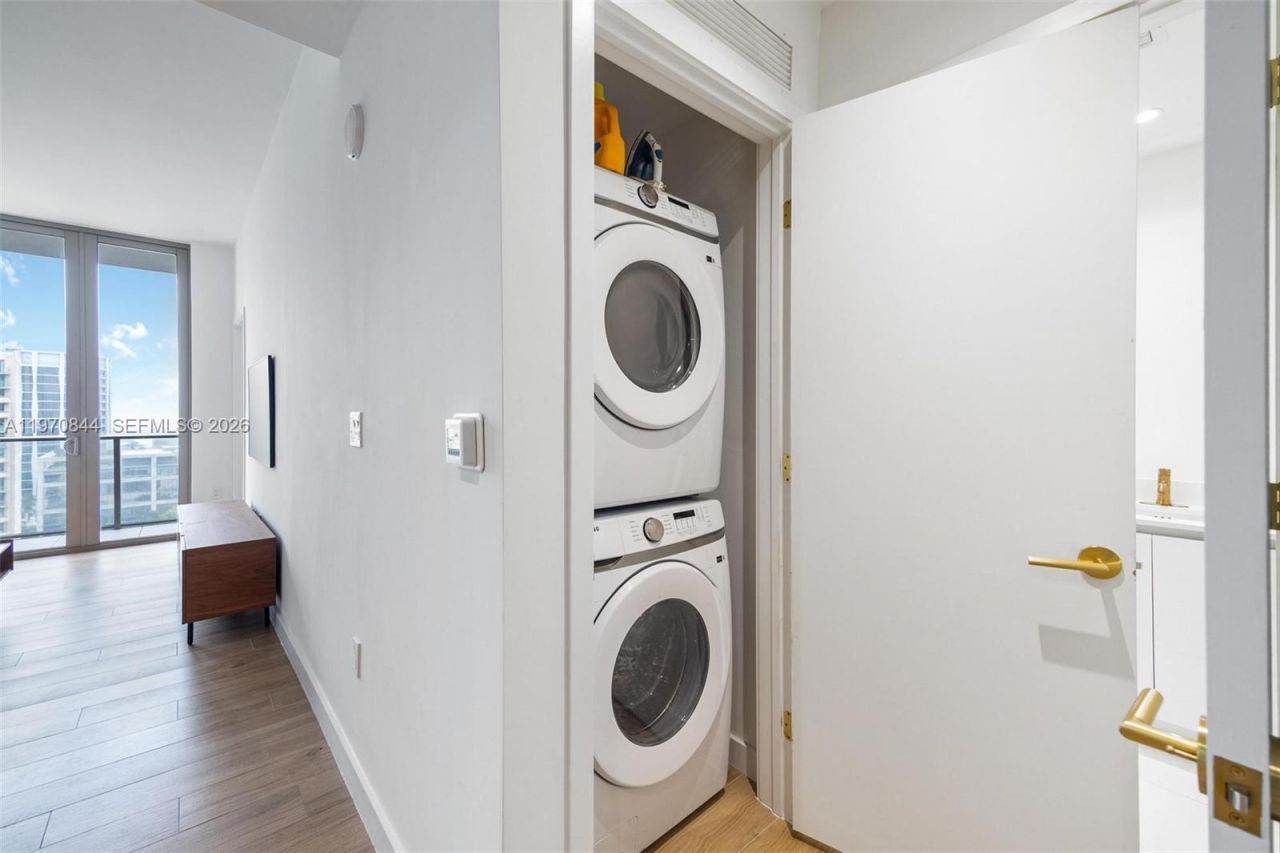 2678 Tigertail , Unit 1603, Miami, FL 33133 Photo