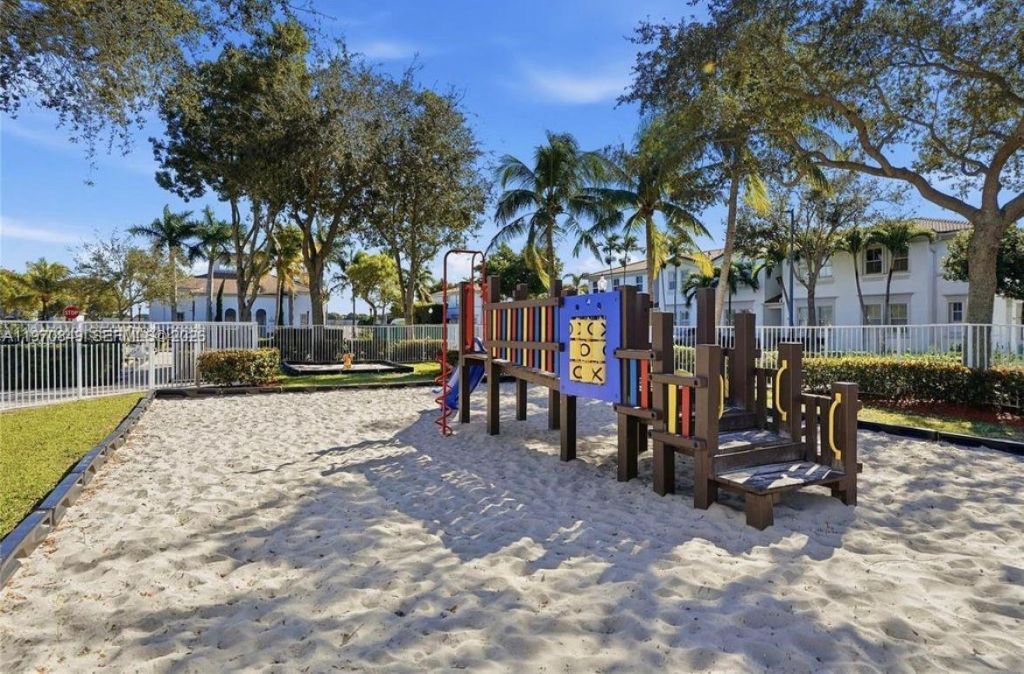 4146 SW 158th Ave , Unit 35, Miramar, FL 33027 Photo