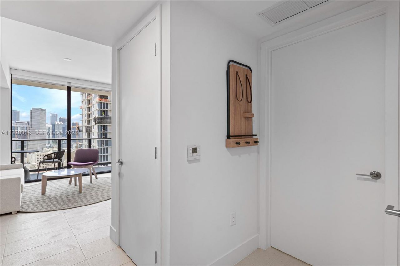 159 NE 6th St , Unit 2707, Miami, FL 33132 Photo