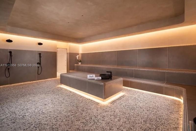 159 NE 6th St , Unit 2707, Miami, FL 33132 Photo