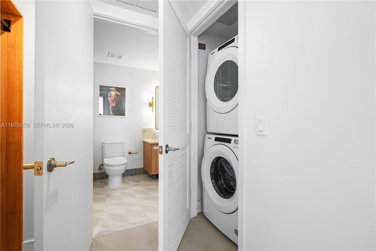 159 NE 6th St , Unit 2707, Miami, FL 33132 Photo