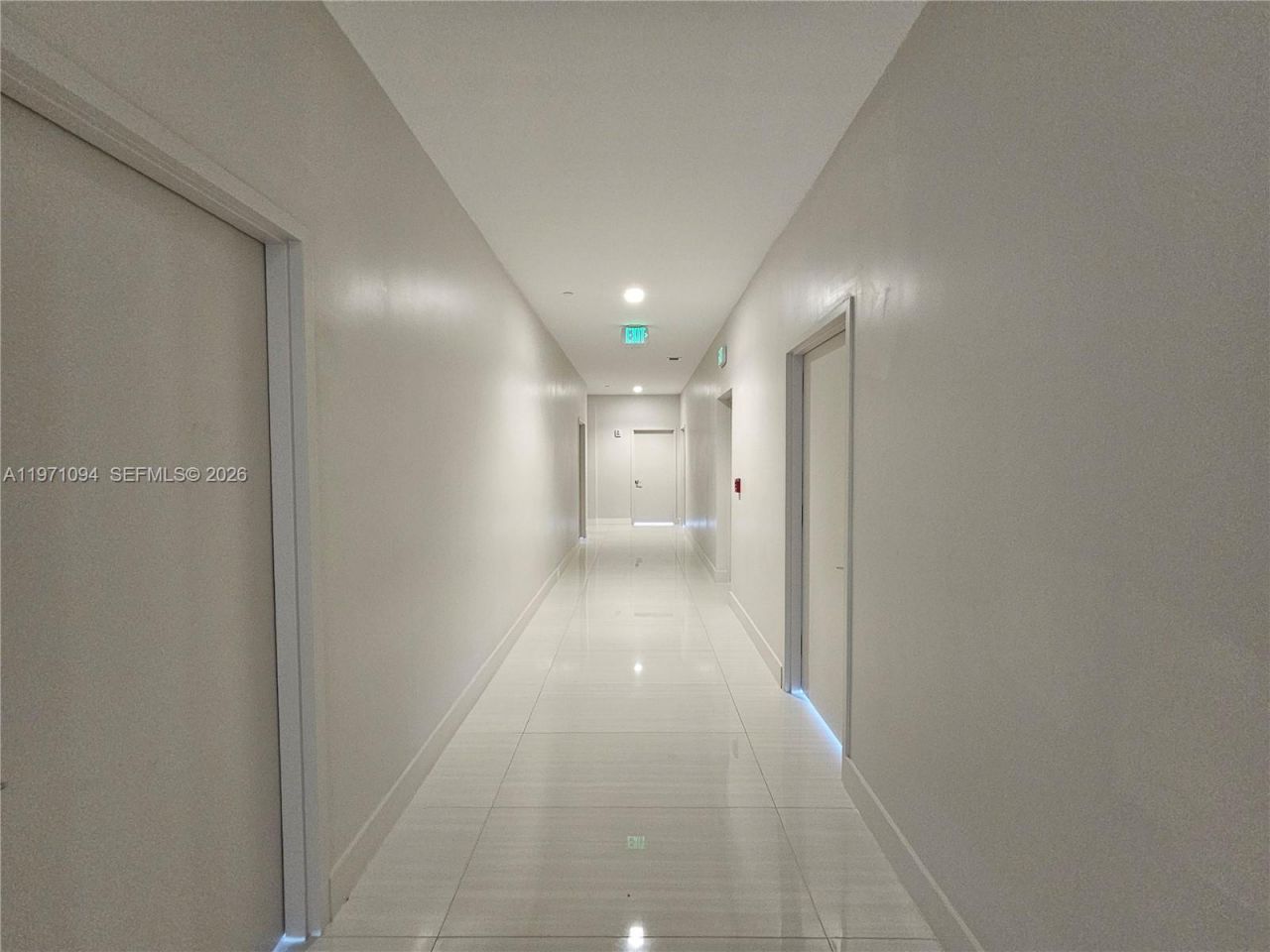 1006 E Hallandale Beach Blvd, Unit 4-205, Hallandale Beach, FL 33009 Photo