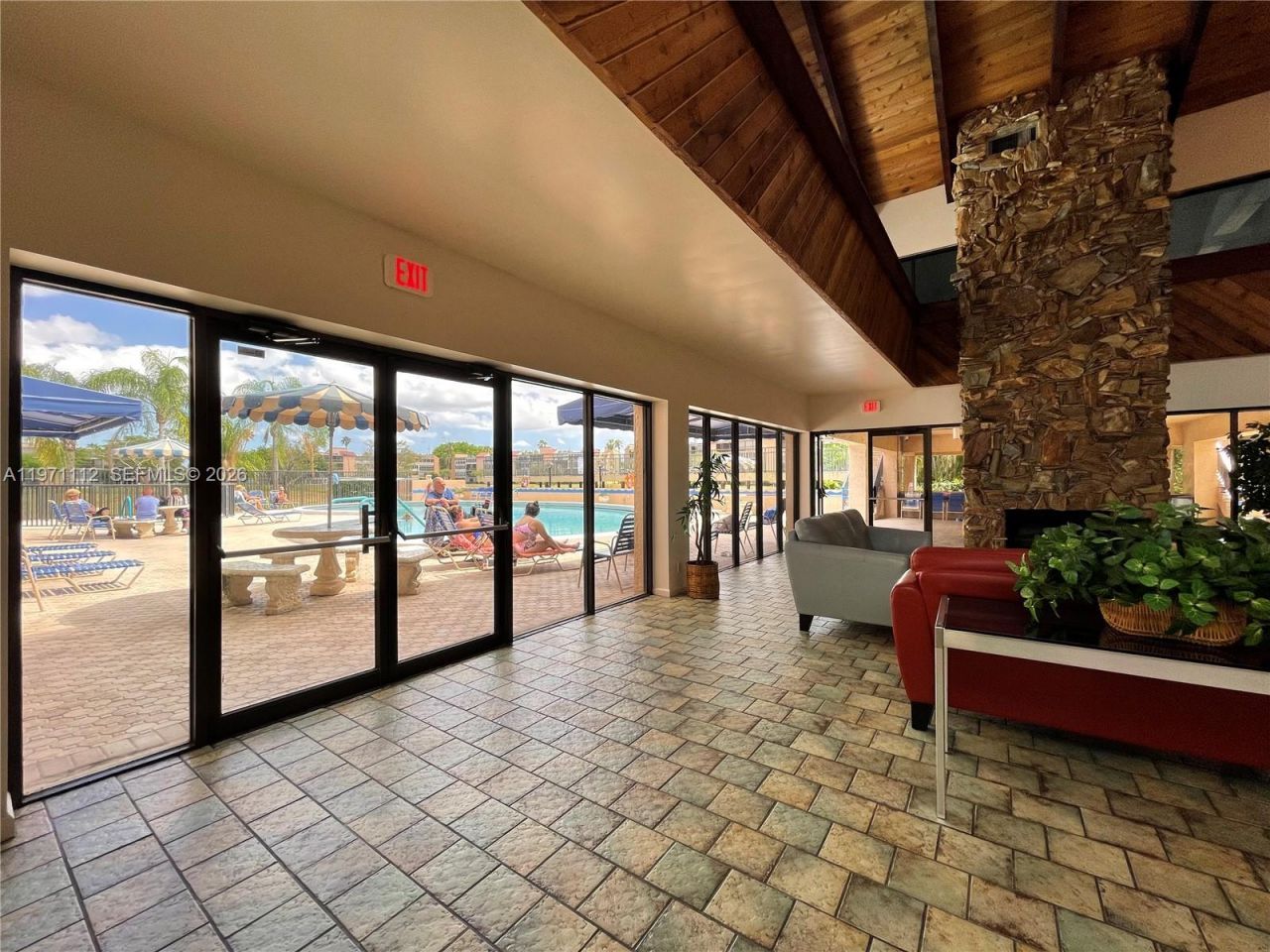 7340 Lake Cir Dr , Unit 207, Margate, FL 33063 Photo