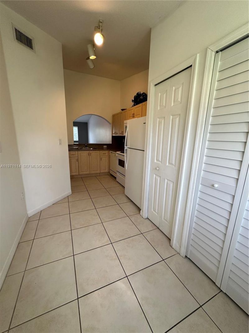 3398 NE 9th Dr, Unit 202, Homestead, FL 33033 Photo