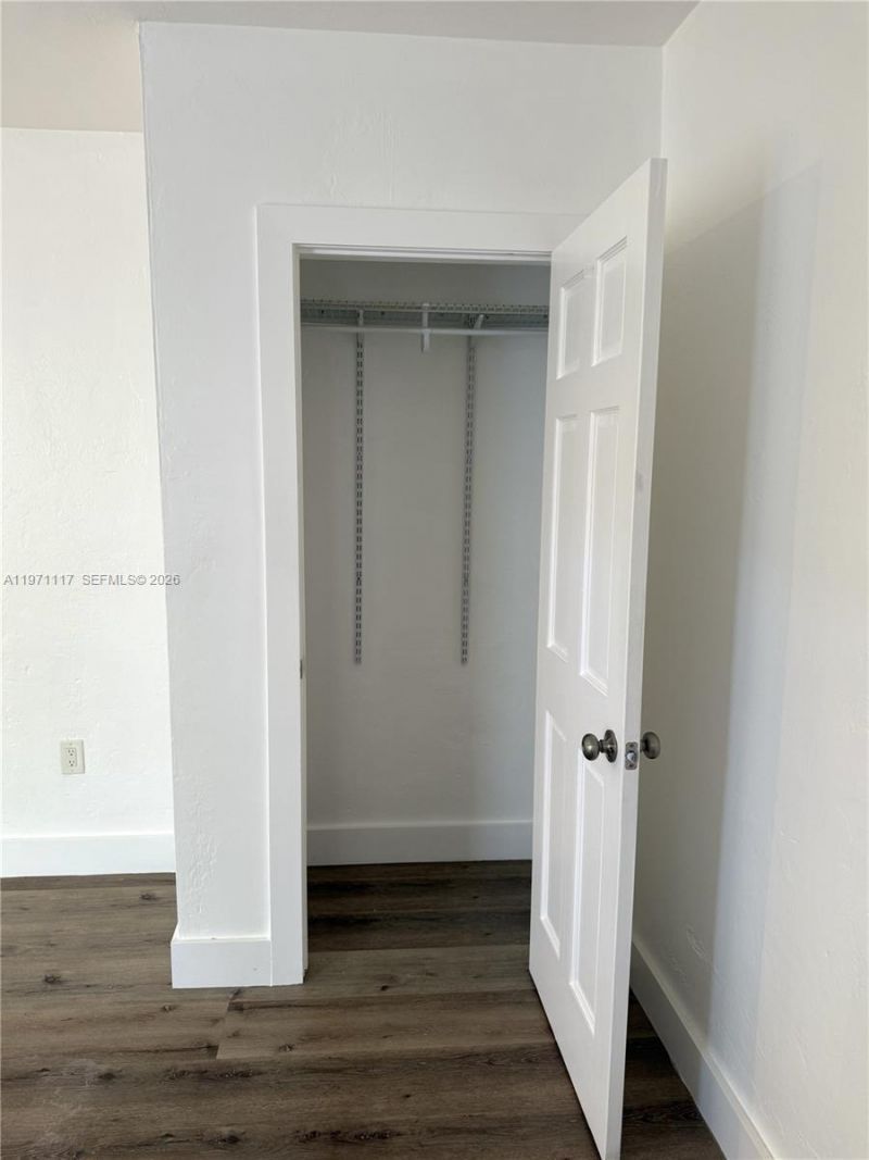 2148 NW Flagler Ter, Unit 9, Miami, FL 33125 Photo