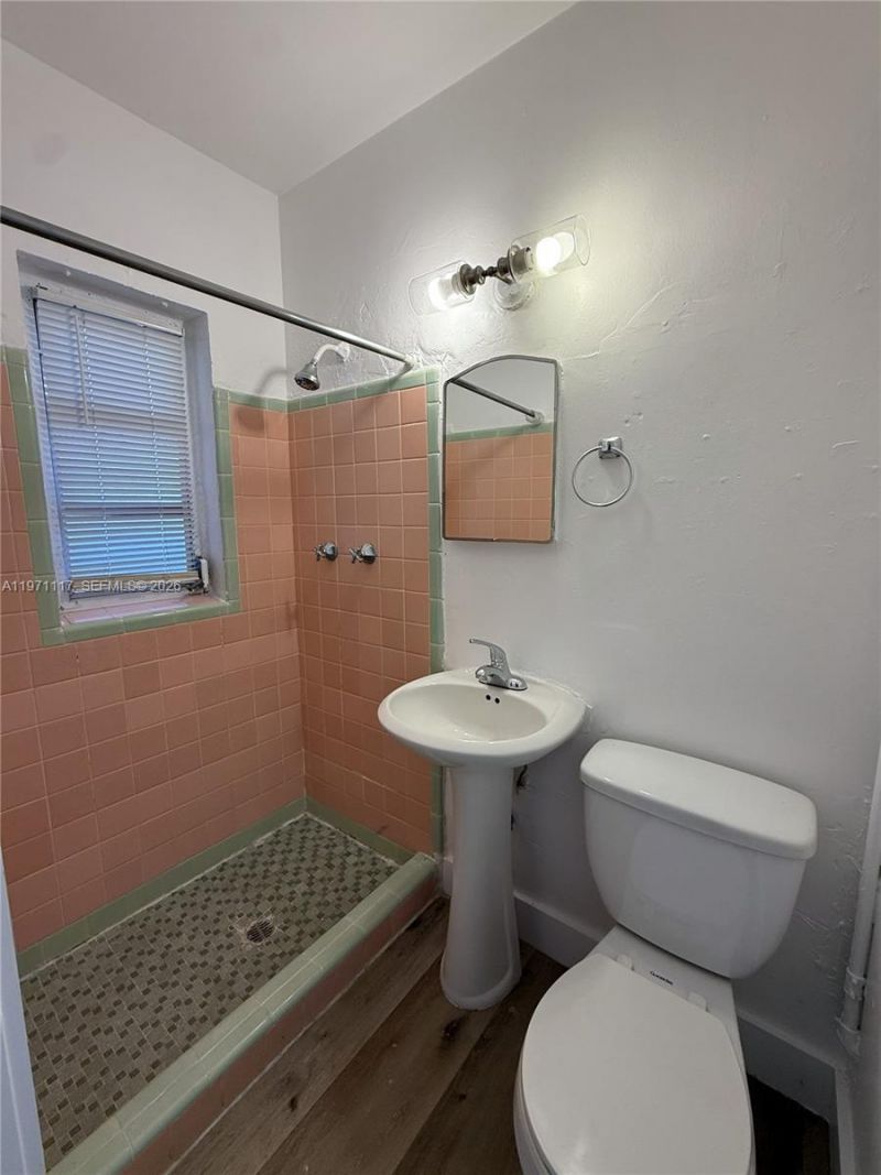 2148 NW Flagler Ter, Unit 9, Miami, FL 33125 Photo