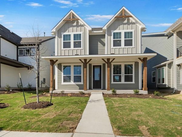 104 Woodrow LN, Liberty Hill, TX 78642