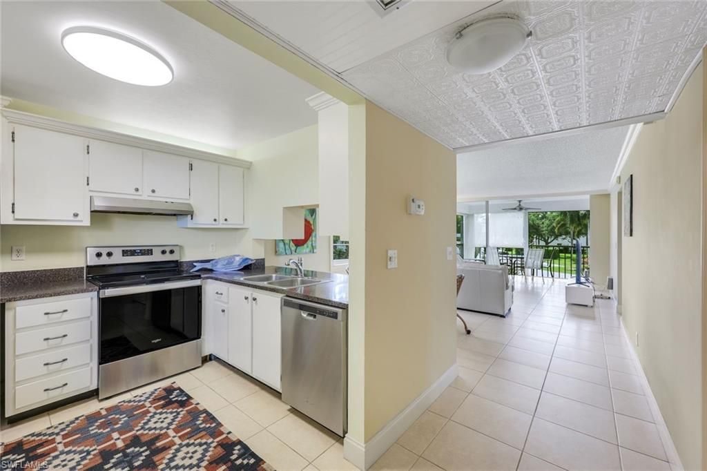 1057 Forest Lakes Dr, Unit 209, Naples, FL 34105 Photo