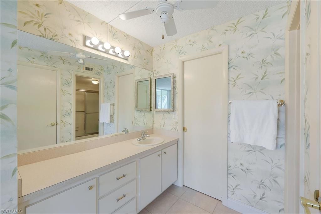 1057 Forest Lakes Dr, Unit 209, Naples, FL 34105 Photo